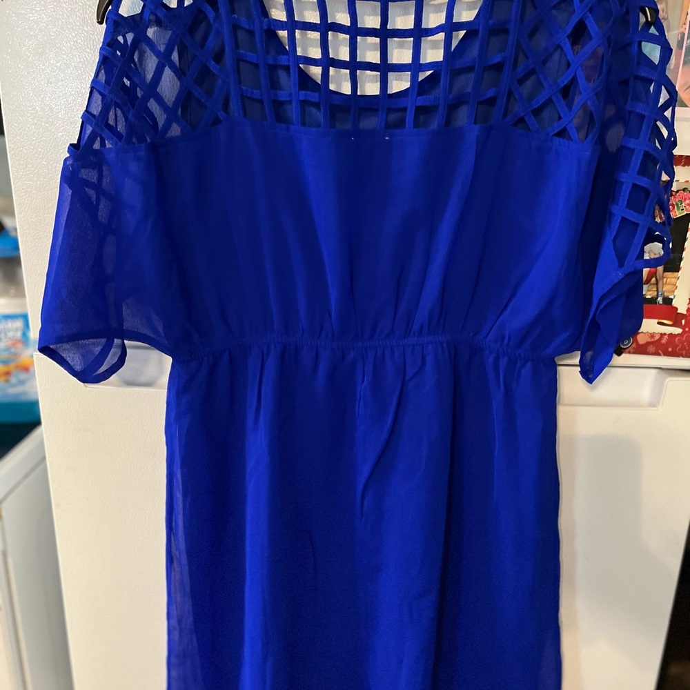 Elegant Blue Women's Top‎ - Picture 3 of 4